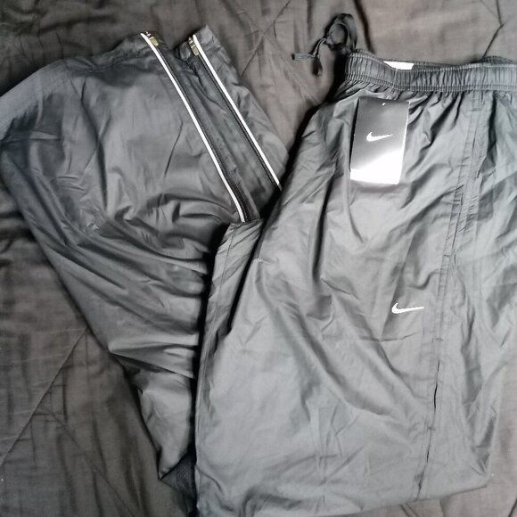 NWT Nike Dri-Fit Mesh Lined Running Wind Pants Joggers - Picture 1 of 10